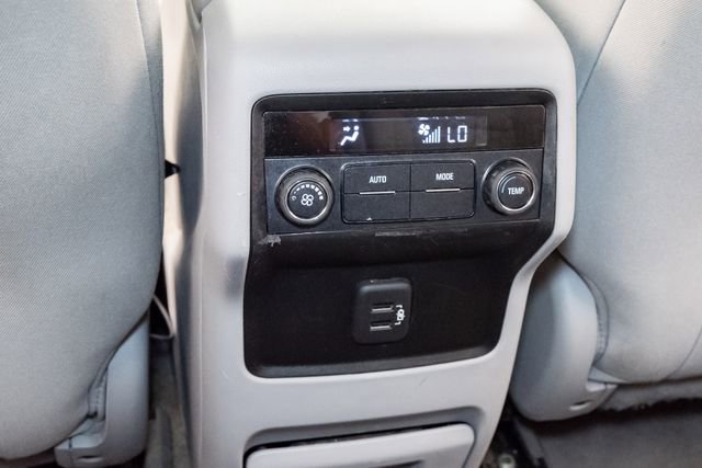 Used 2019 GMC Acadia SLE FWD image 19