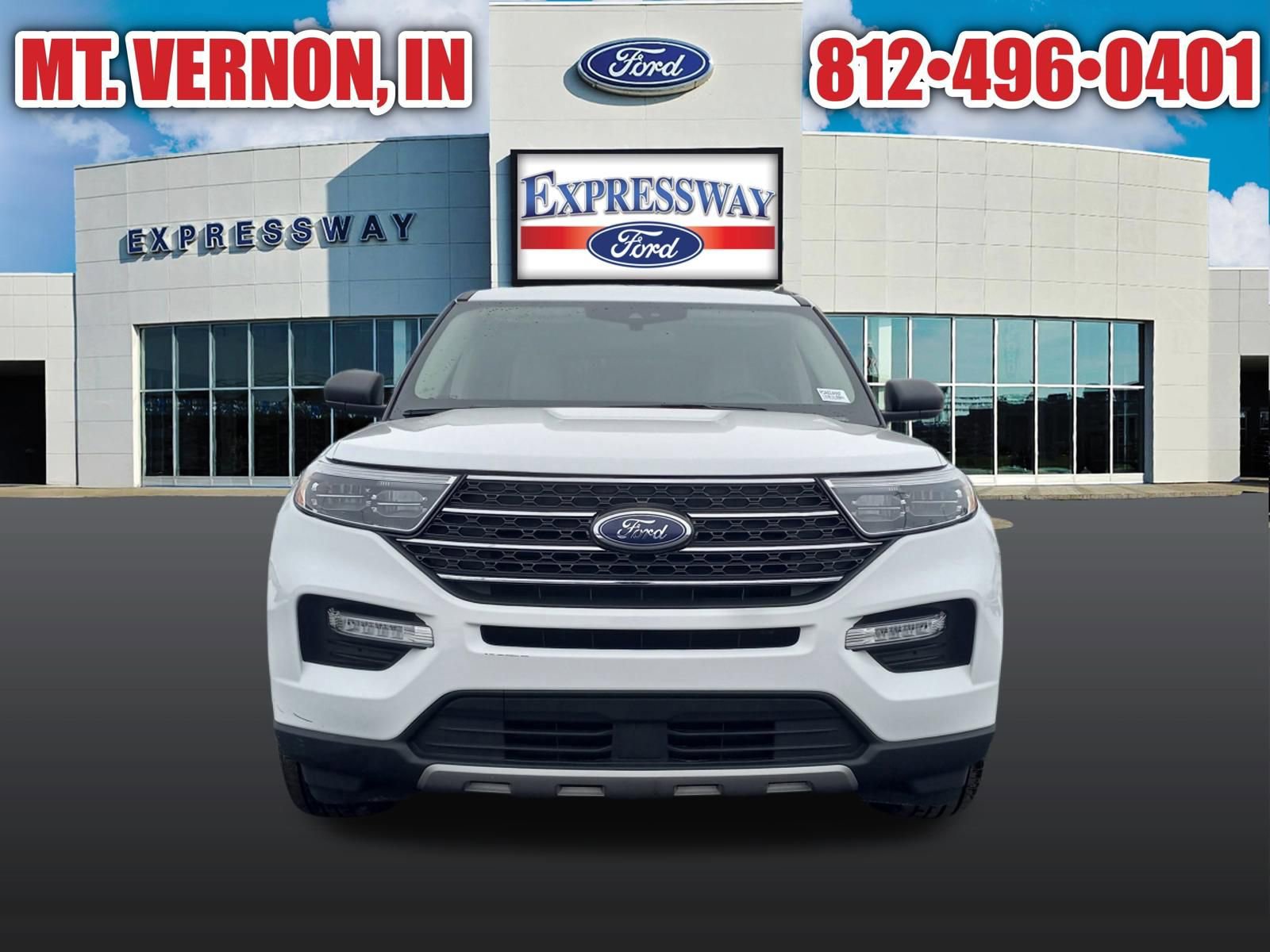 Used 2024 Ford Explorer XLT w/ Equipment Group 202A RWD image 4