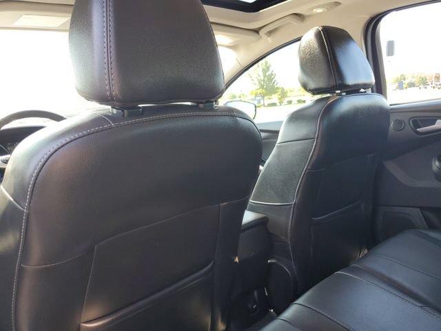 Used 2014 Ford Focus Titanium w/ Luxury Package FWD image 34