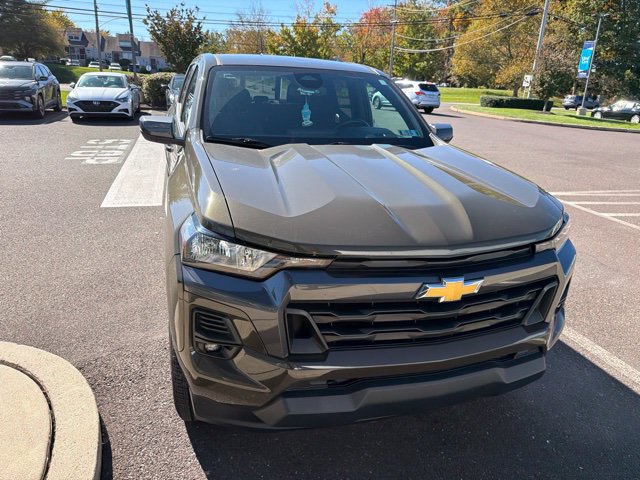 Used 2023 Chevrolet Colorado LT w/ LT Convenience Package AWD/4WD image 24