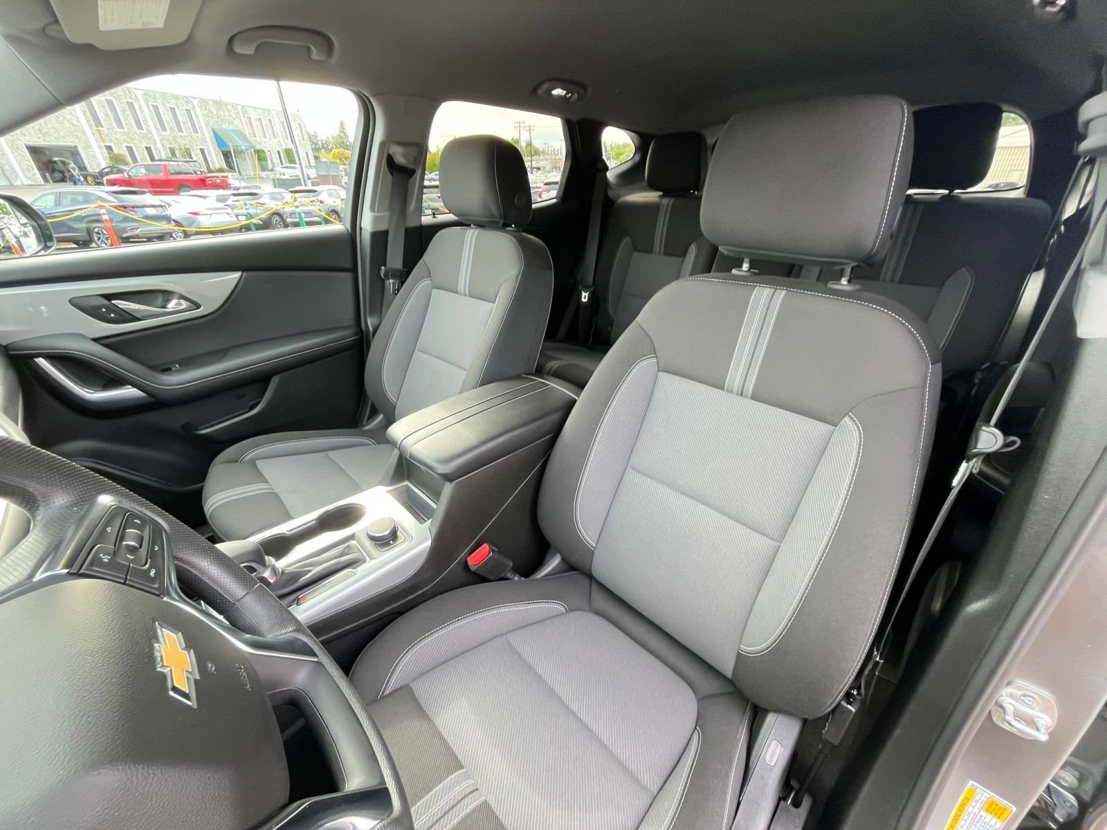 Used 2025 Chevrolet Blazer LT image 38