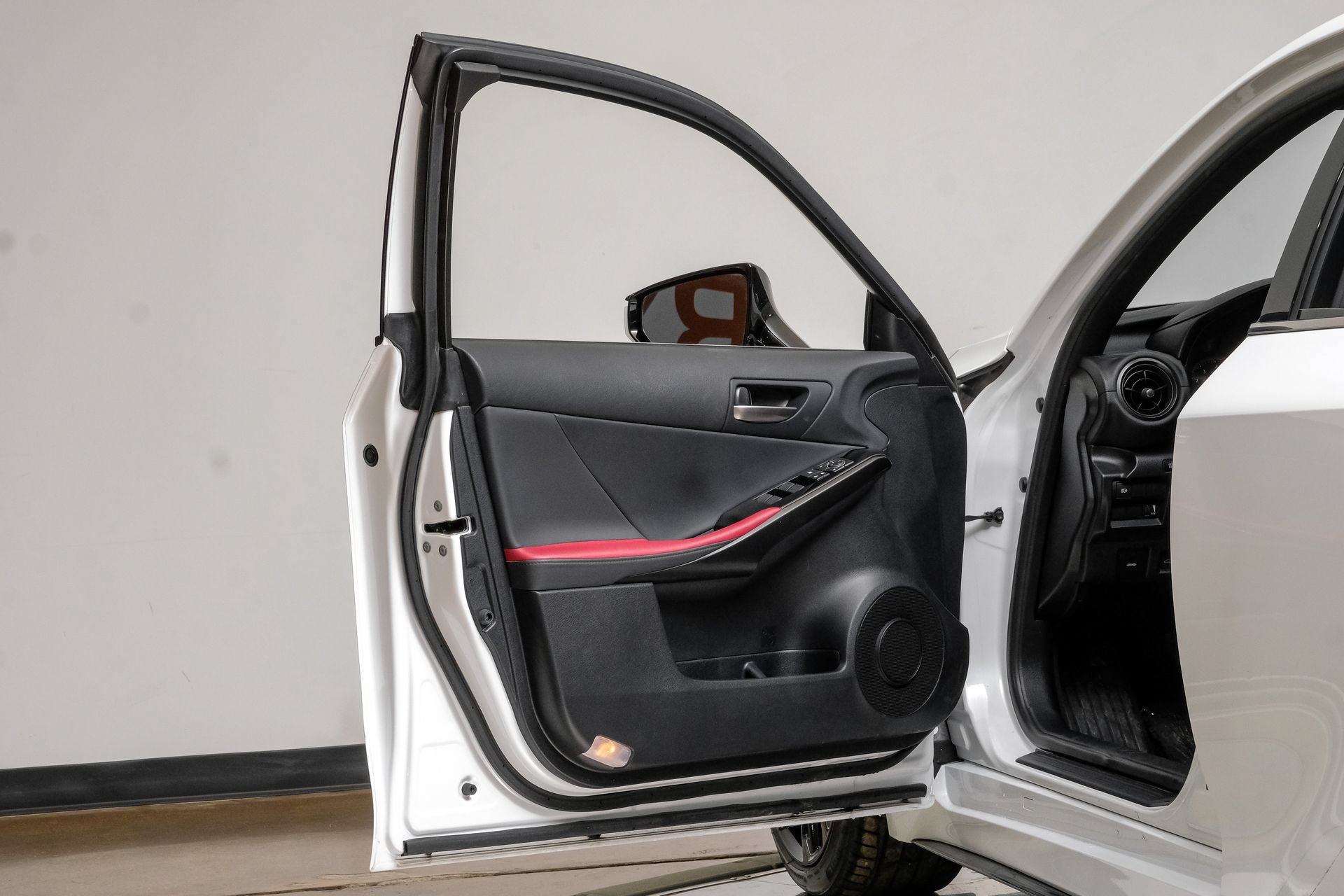 Used 2025 Lexus IS 350 F Sport RWD image 42