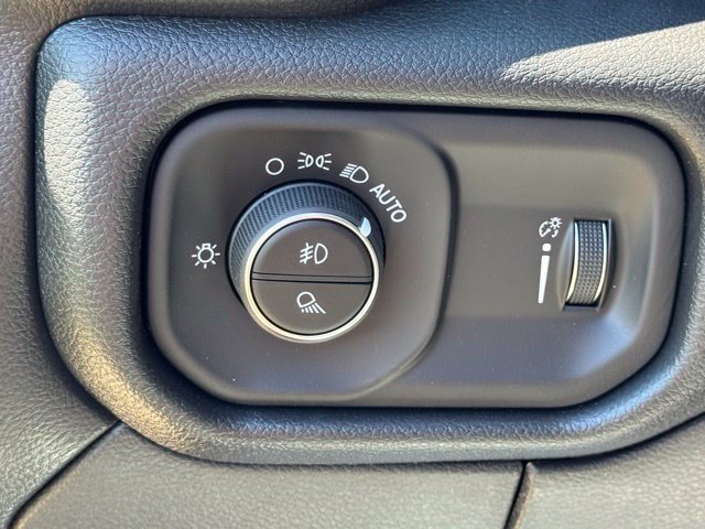 New 2026 RAM 2500 Tradesman AWD/4WD image 12