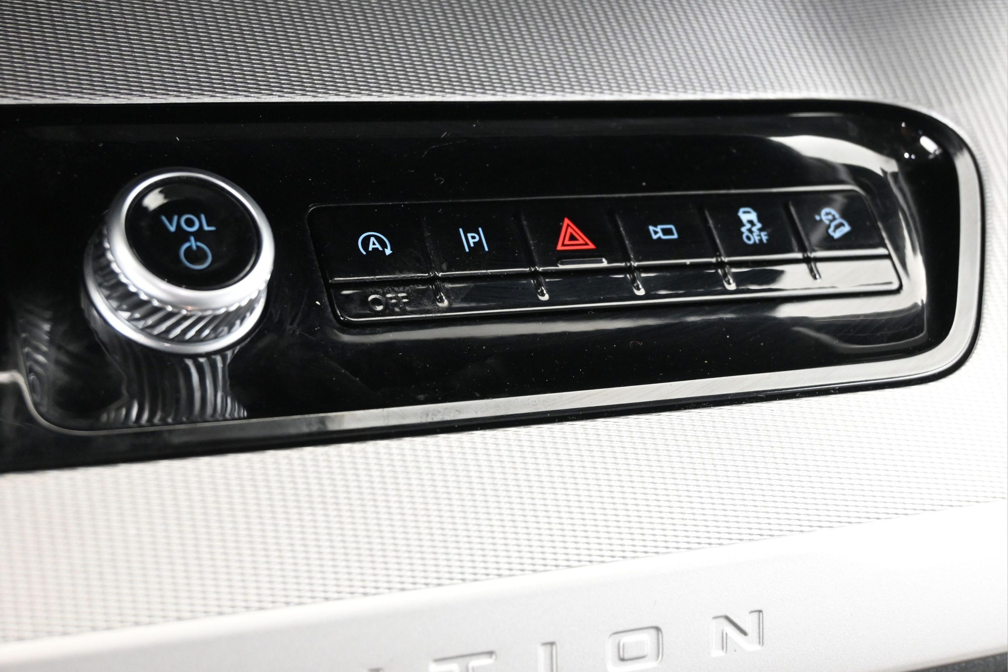 Used 2025 Ford Expedition Max Active AWD/4WD image 19