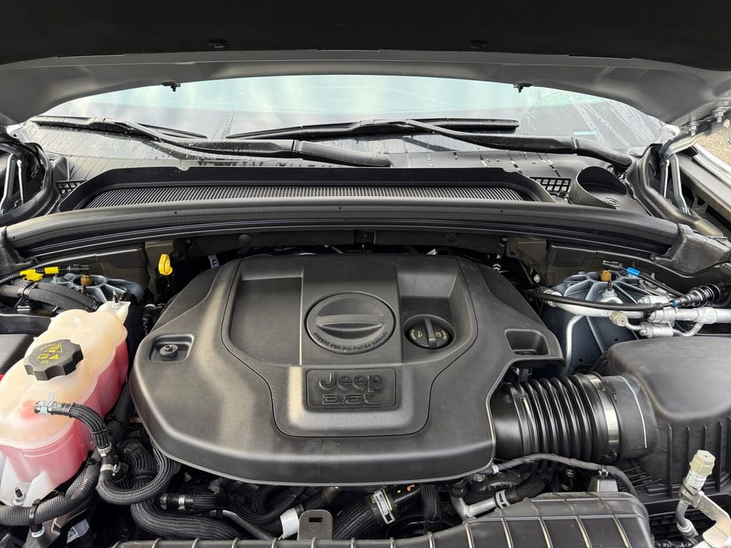 Certified 2024 Jeep Grand Cherokee L Overland w/ Rear Seat Video Group I image 24