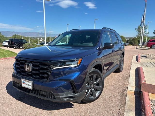 Certified 2025 Honda Pilot Sport video 3