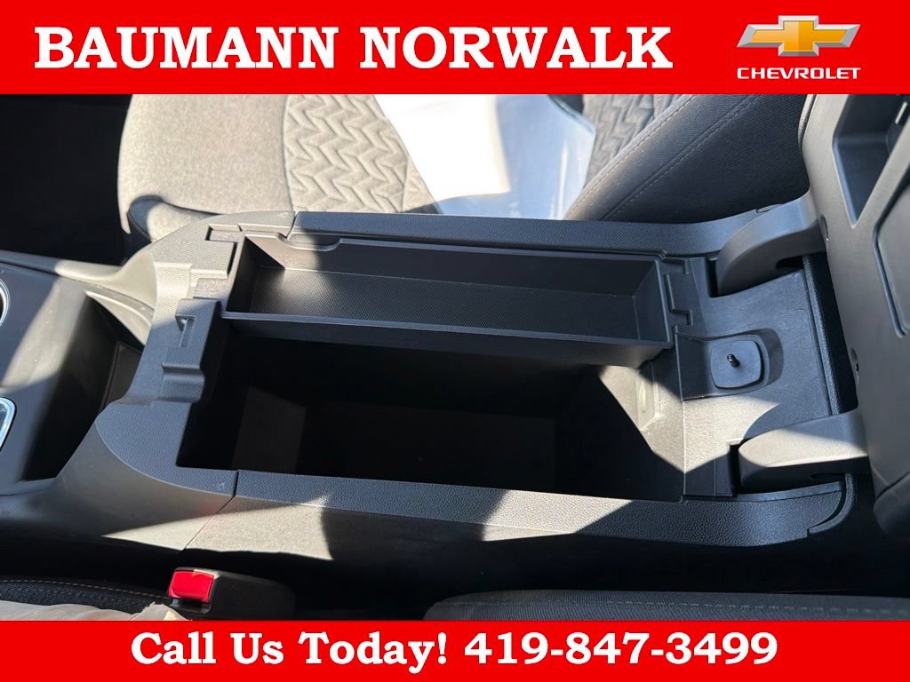 Used 2023 Chevrolet Equinox LT FWD image 39