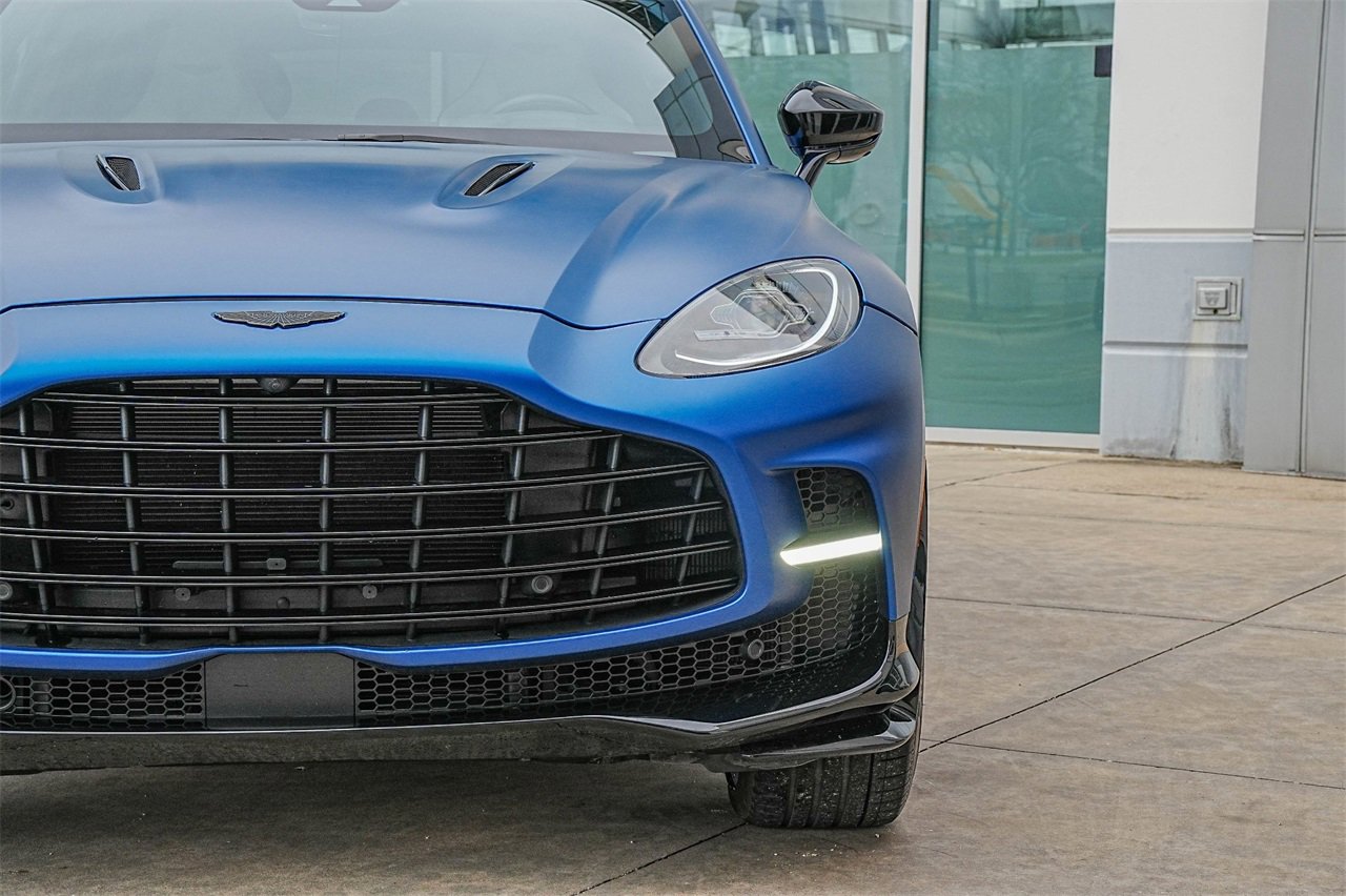 Used 2023 Aston Martin DBX 707 image 5