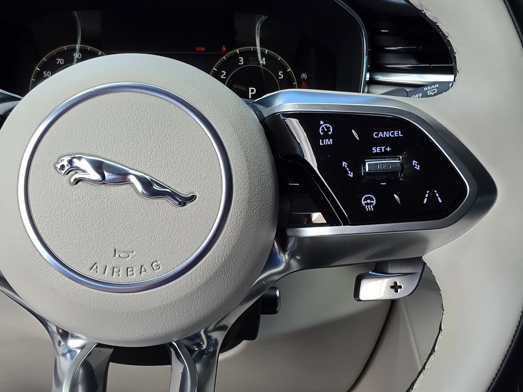 Used 2024 Jaguar F-PACE R-Dynamic S AWD/4WD image 35