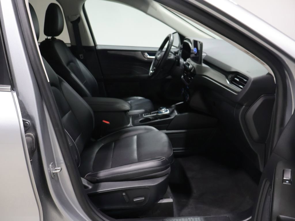 Used 2022 Ford Escape Titanium image 25
