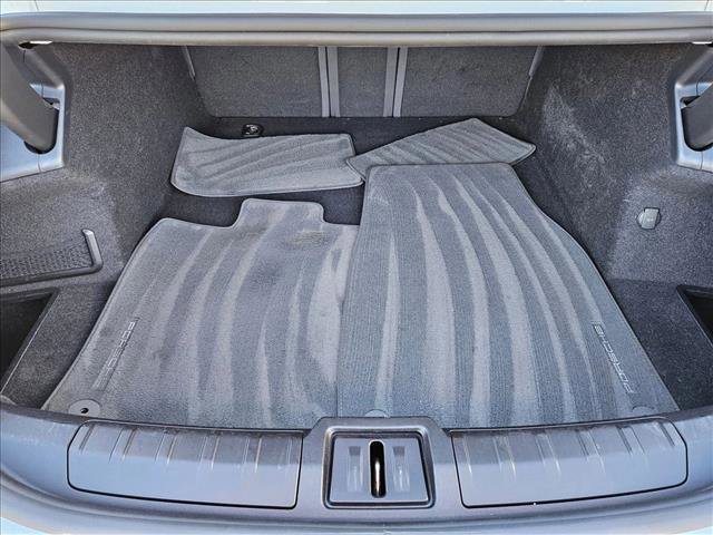 Used 2023 Porsche Taycan image 6