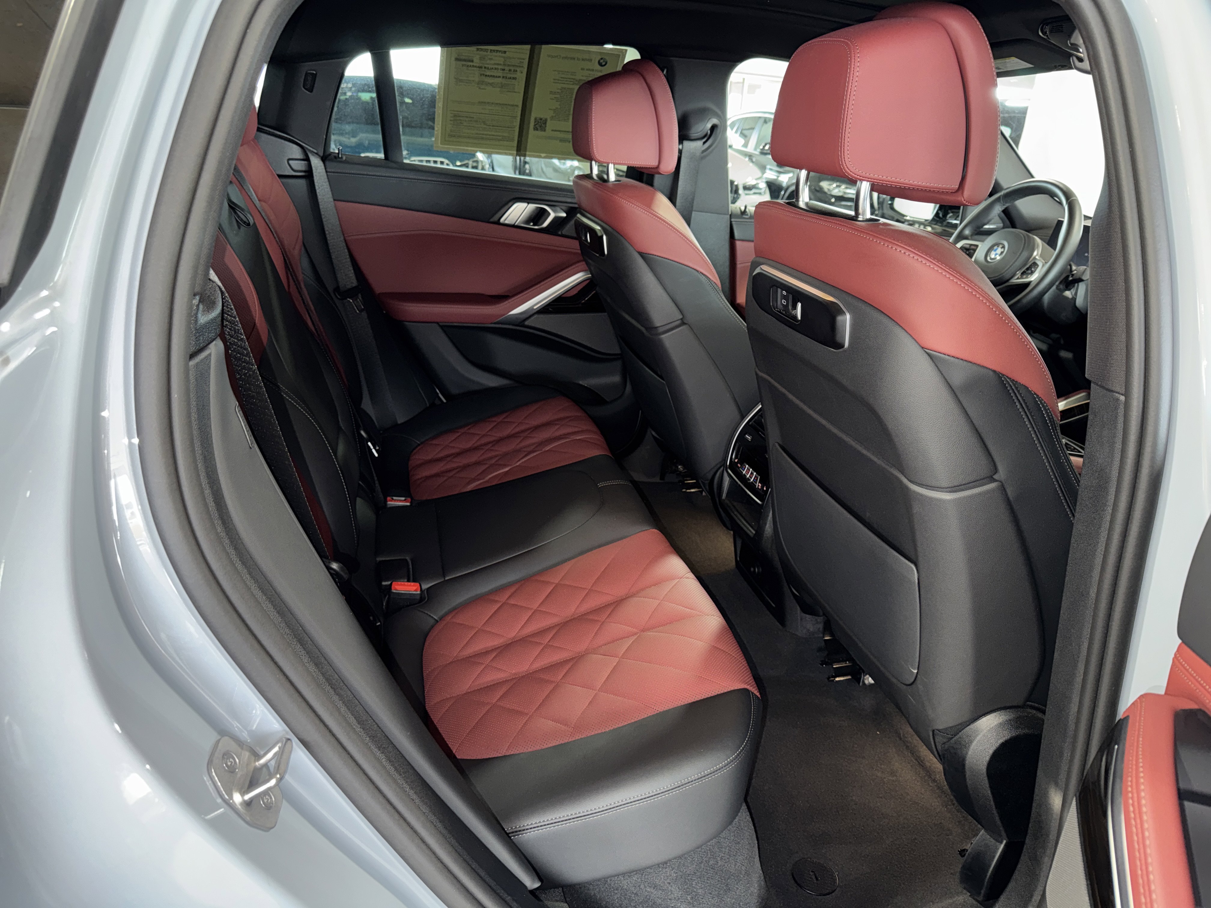 Certified 2025 BMW X6 xDrive40i image 12