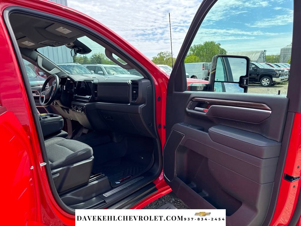 Used 2025 Chevrolet Silverado 3500 LT w/ All Star Edition AWD/4WD image 25