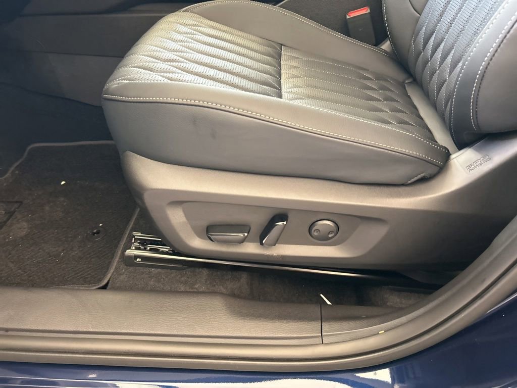 New 2025 Mitsubishi Outlander SEL image 43