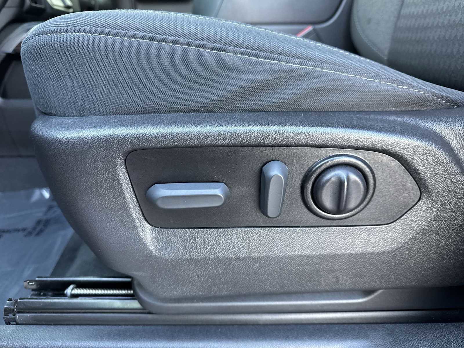 Used 2021 GMC Sierra 1500 Elevation image 15