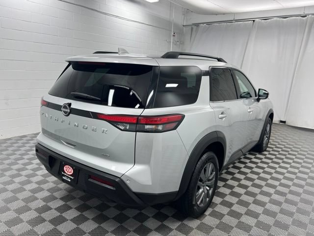 Used 2025 Nissan Pathfinder SV AWD/4WD image 5