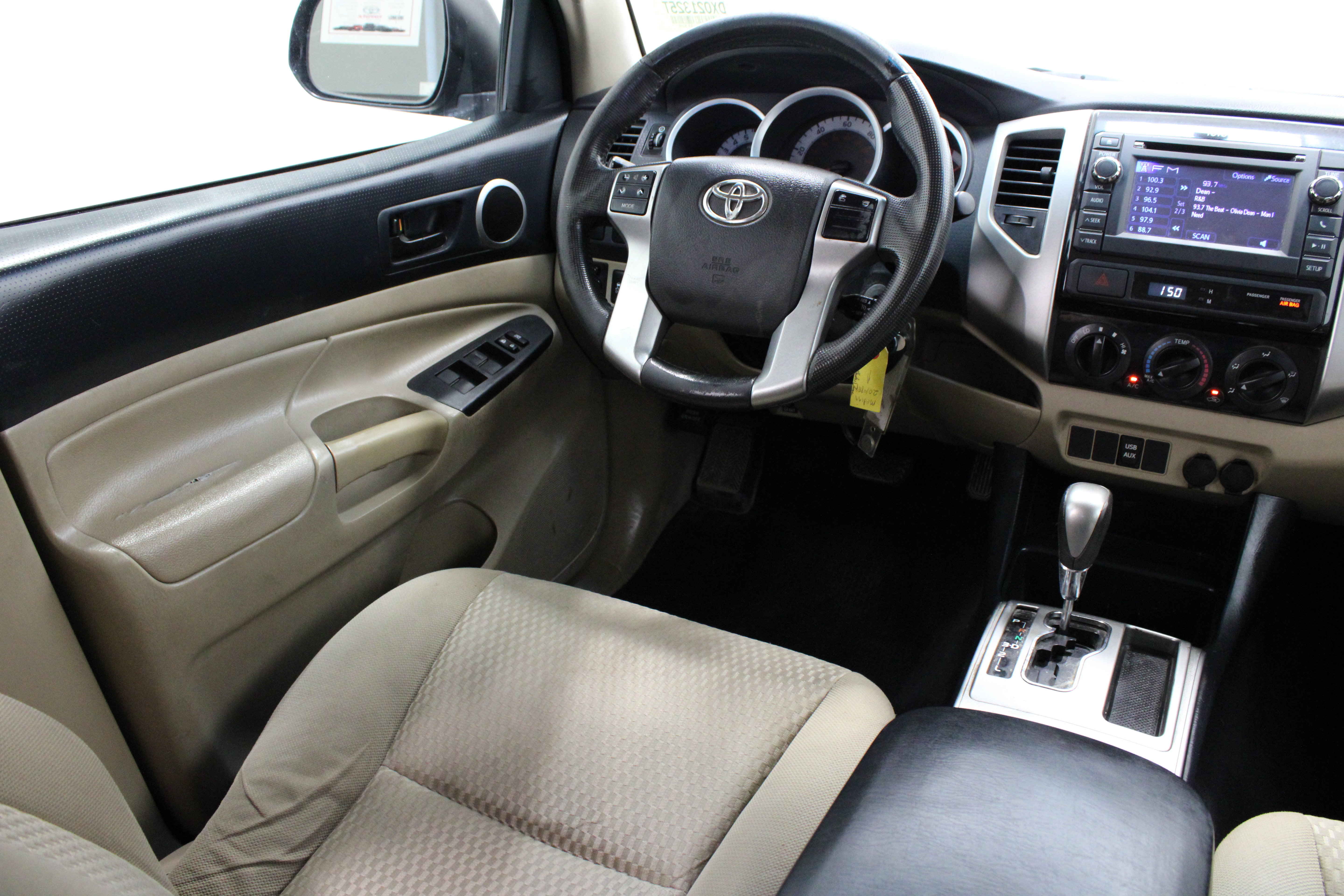 Used 2013 Toyota Tacoma PreRunner w/ SR5 Pkg RWD image 27