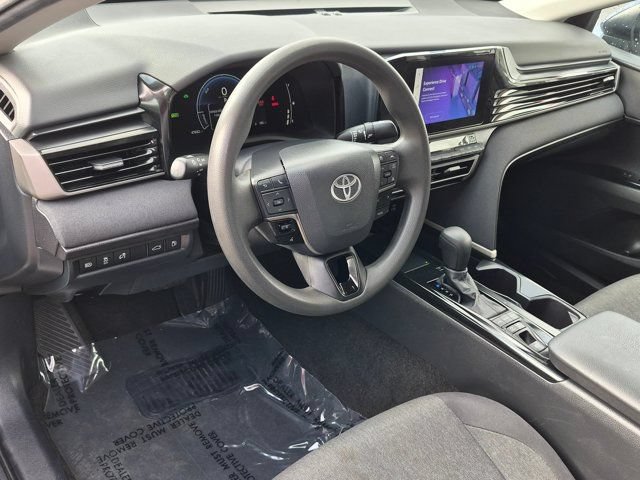 Used 2025 Toyota Camry LE FWD image 17