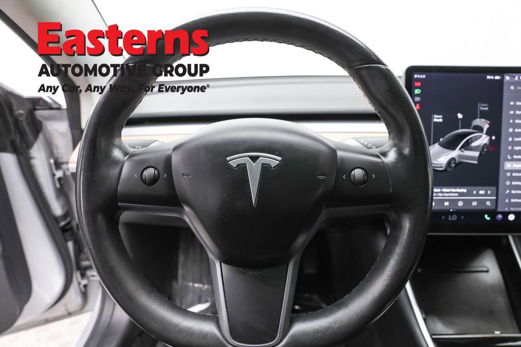 Used 2018 Tesla Model 3 Long Range image 10