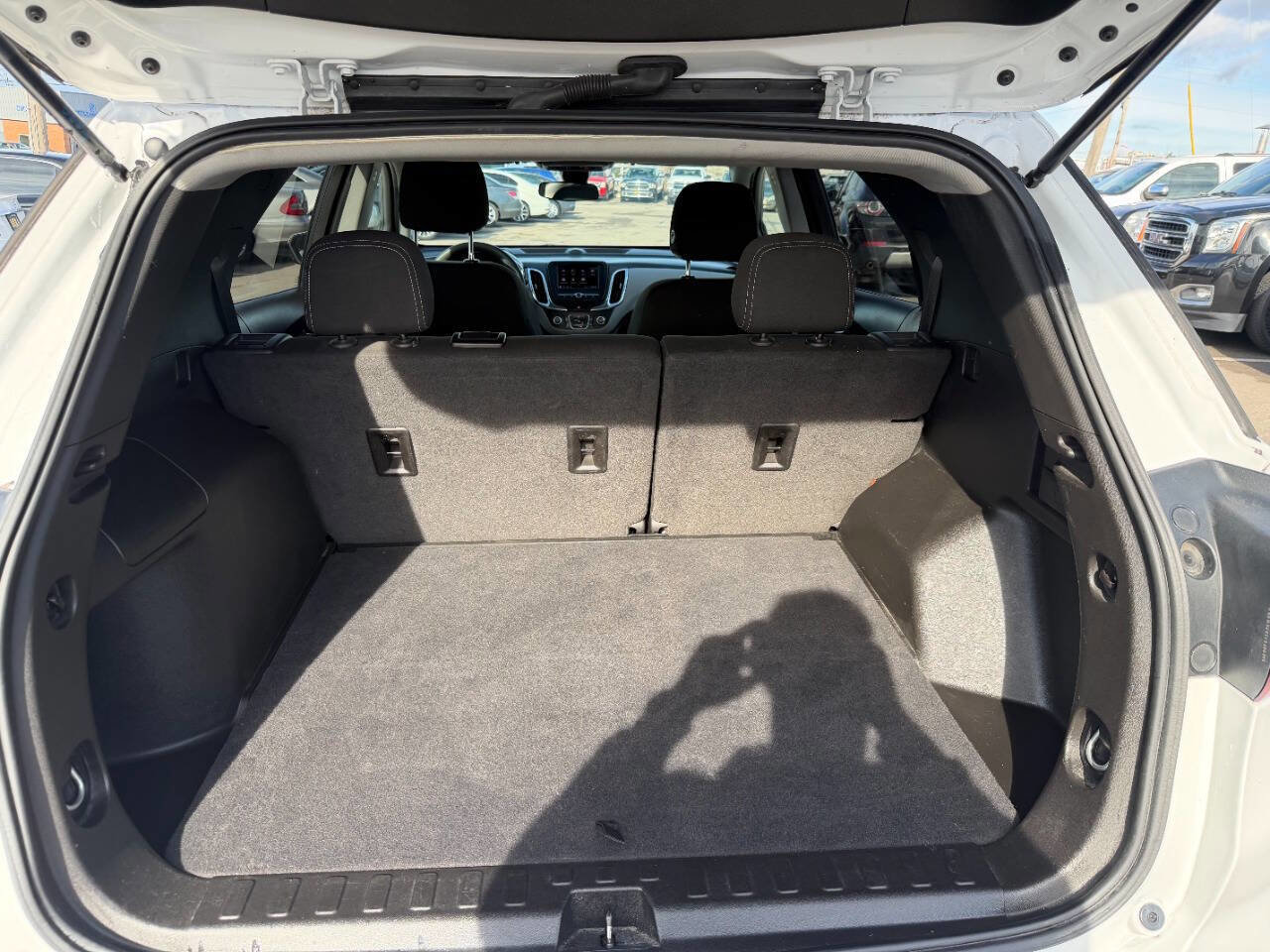 Used 2021 Chevrolet Equinox LT FWD image 19