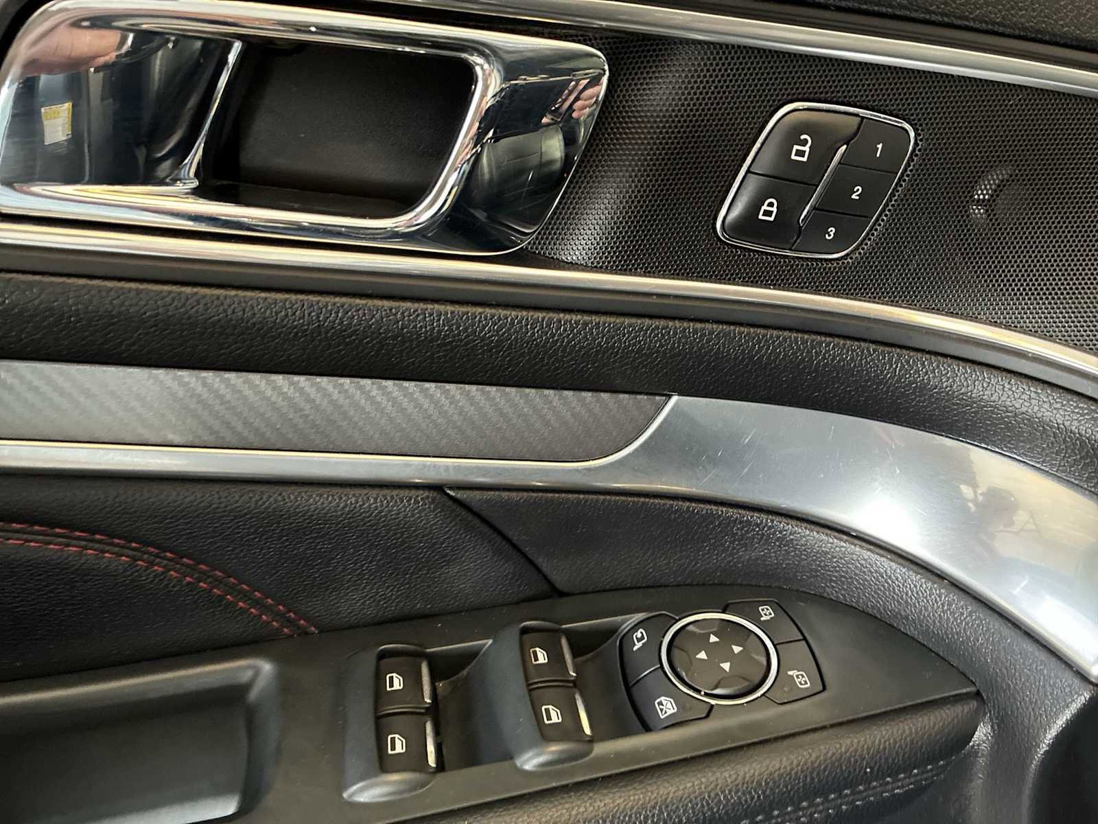 Used 2018 Ford Explorer Sport w/ Equipment Group 401A image 15