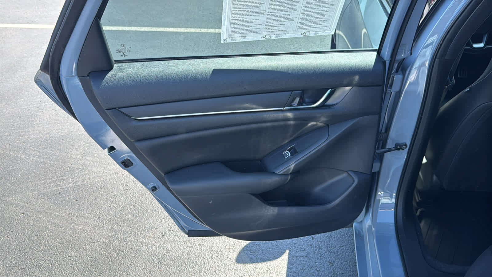 Used 2022 Honda Accord Sport image 25
