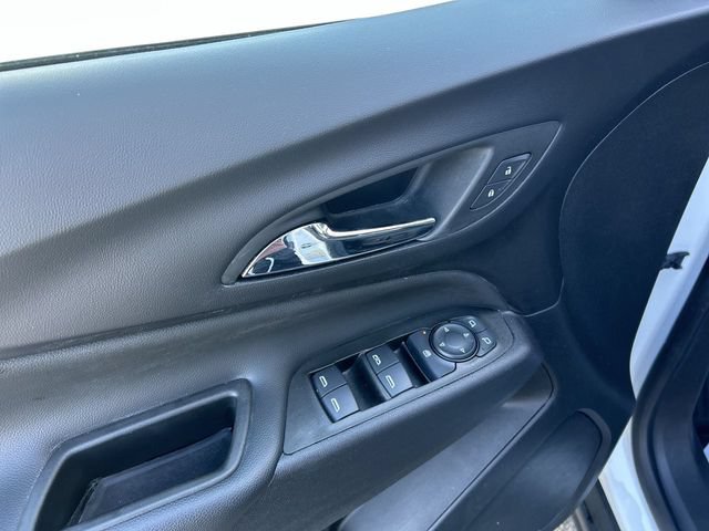 Used 2023 Chevrolet Equinox LT AWD/4WD image 16