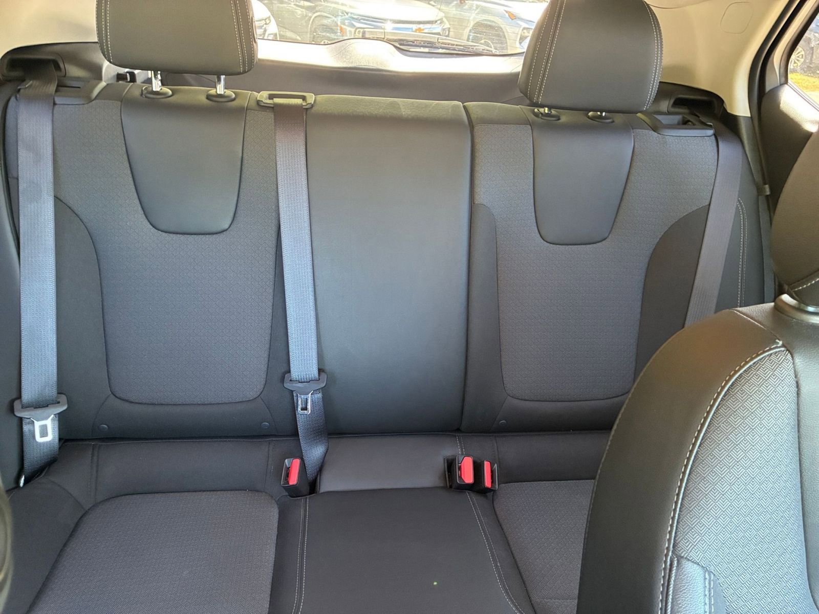 Used 2025 Buick Encore GX Preferred image 36