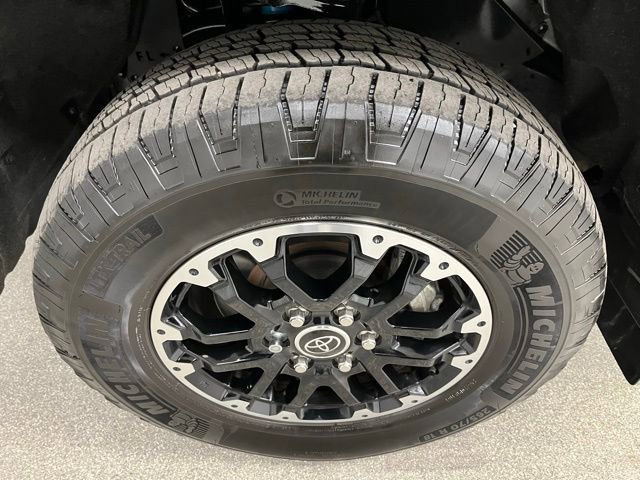 Used 2024 Toyota Tundra SR5 AWD/4WD image 15