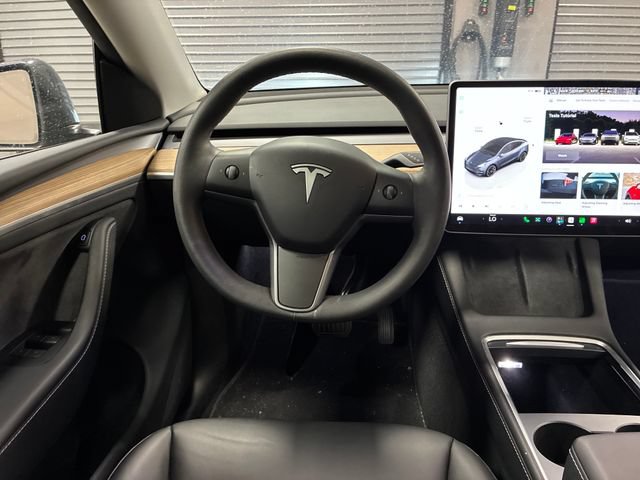 Used 2023 Tesla Model Y Long Range AWD/4WD image 13