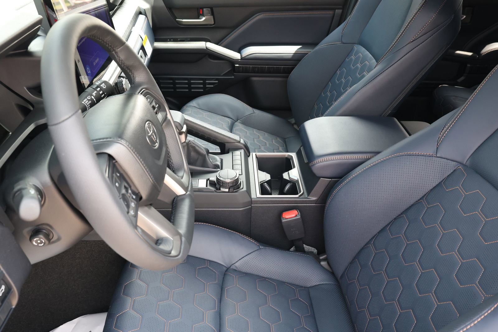 New 2026 Toyota 4Runner Platinum AWD/4WD image 15