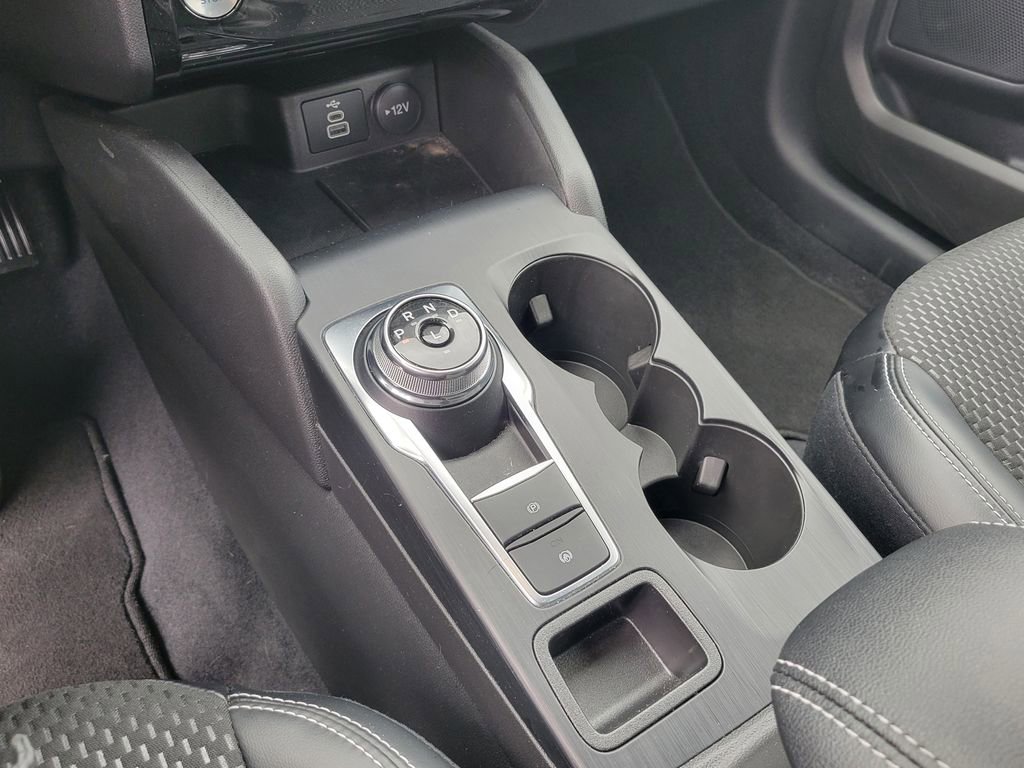 Used 2024 Ford Escape SE image 28