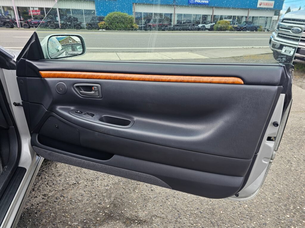 Used 2002 Toyota Solara SE FWD image 10