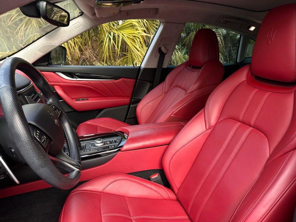 Used 2023 Maserati Levante Modena image 12