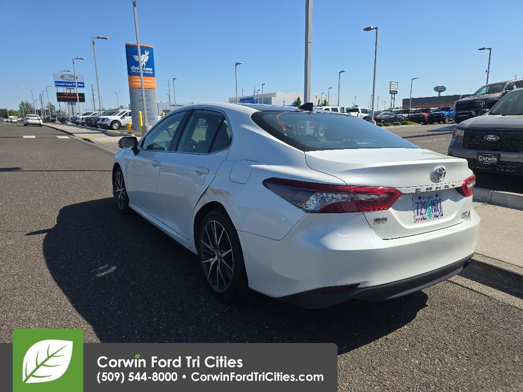 Used 2021 Toyota Camry XLE w/ Navigation Package AWD/4WD image 6