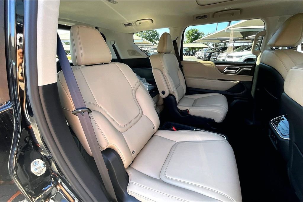 New 2026 INFINITI QX80 Pure w/ Cargo Package RWD image 21