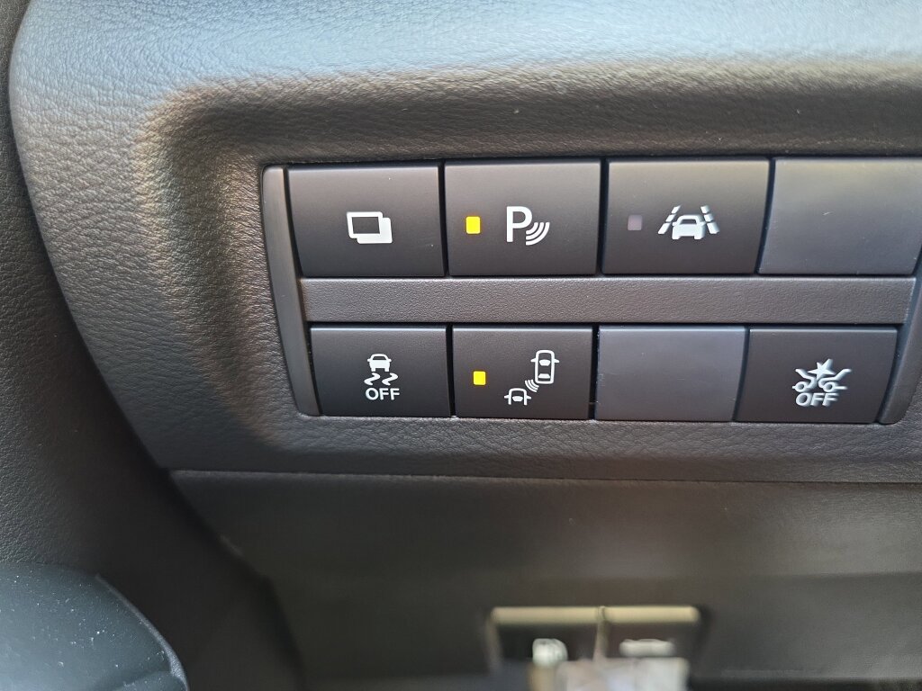 New 2025 Nissan Kicks Play S image 10