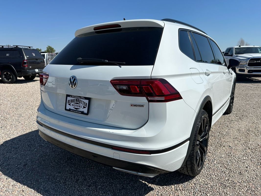 Used 2020 Volkswagen Tiguan SE R-Line w/ 3rd Row Seat Package image 10