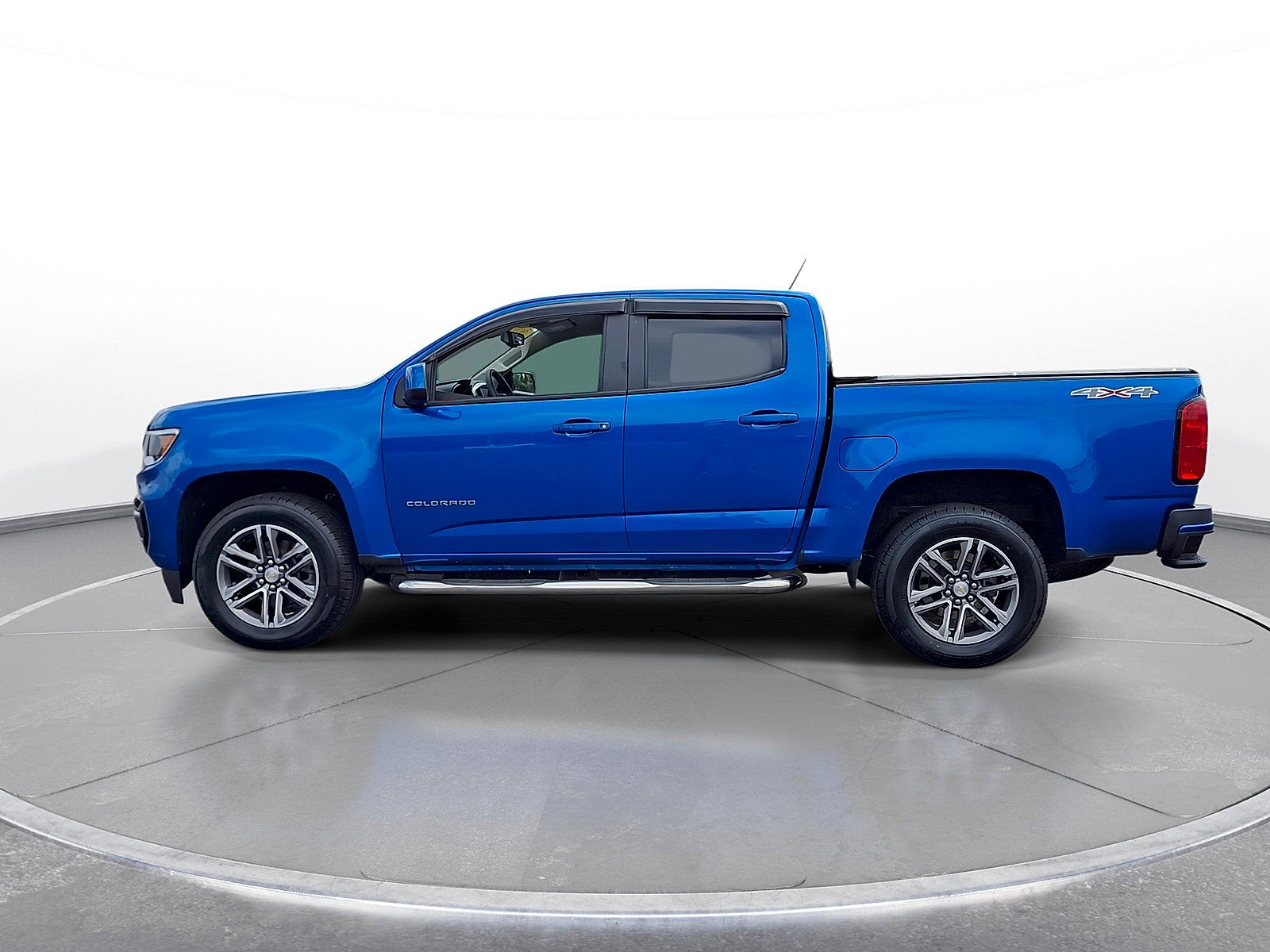 Used 2022 Chevrolet Colorado LT w/ LT Convenience Package AWD/4WD image 5