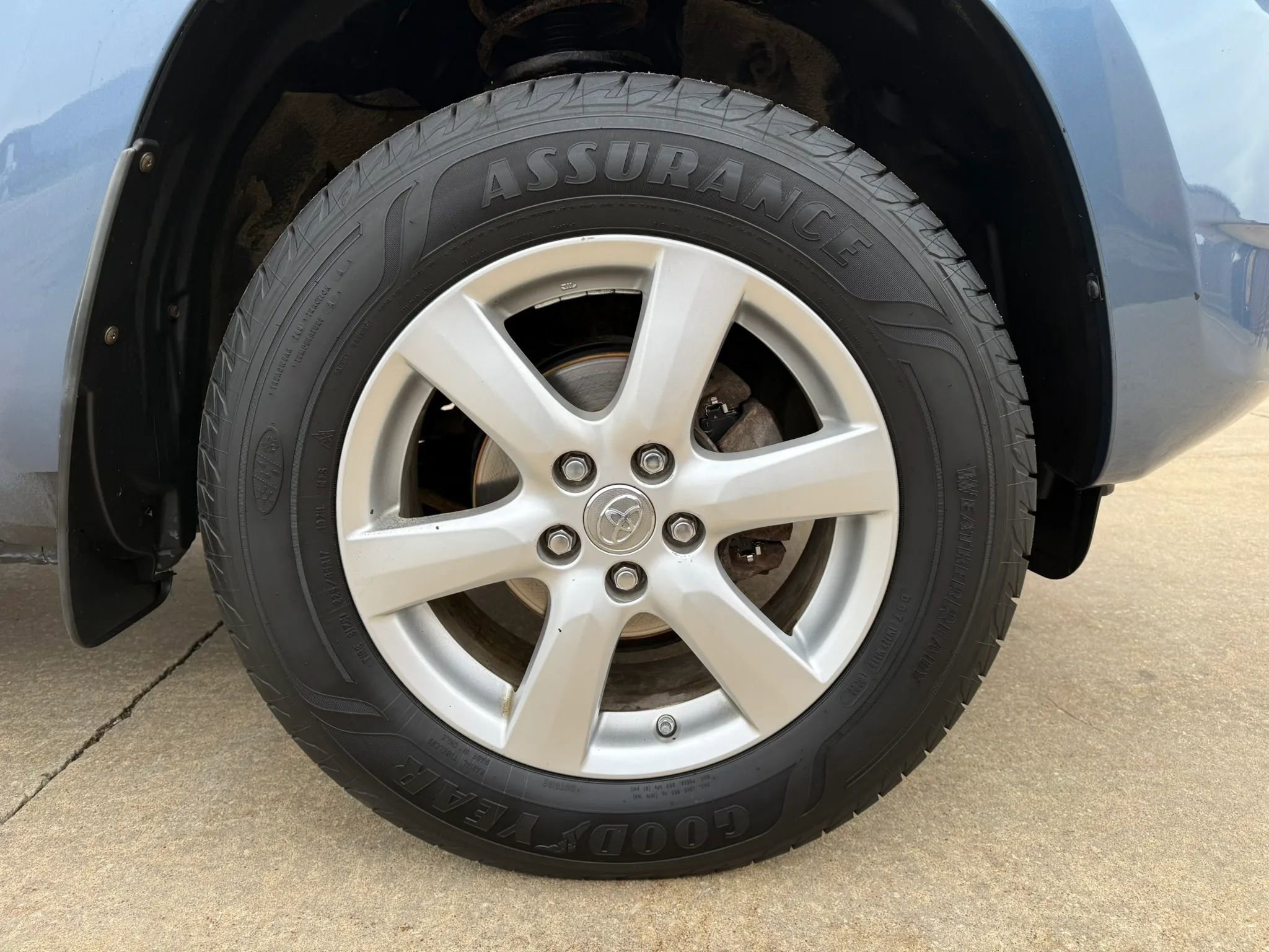 Used 2008 Toyota RAV4 Limited image 18
