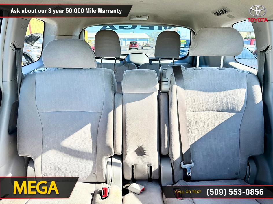 Used 2013 Toyota Highlander 4WD w/ Cold Weather Pkg image 20