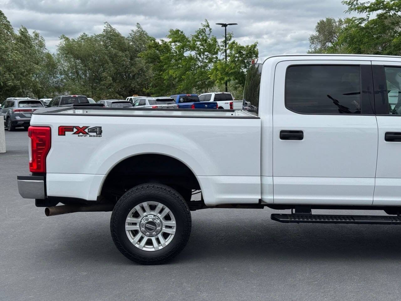 Used 2019 Ford F250 XLT w/ FX4 Off-Road Package AWD/4WD image 9