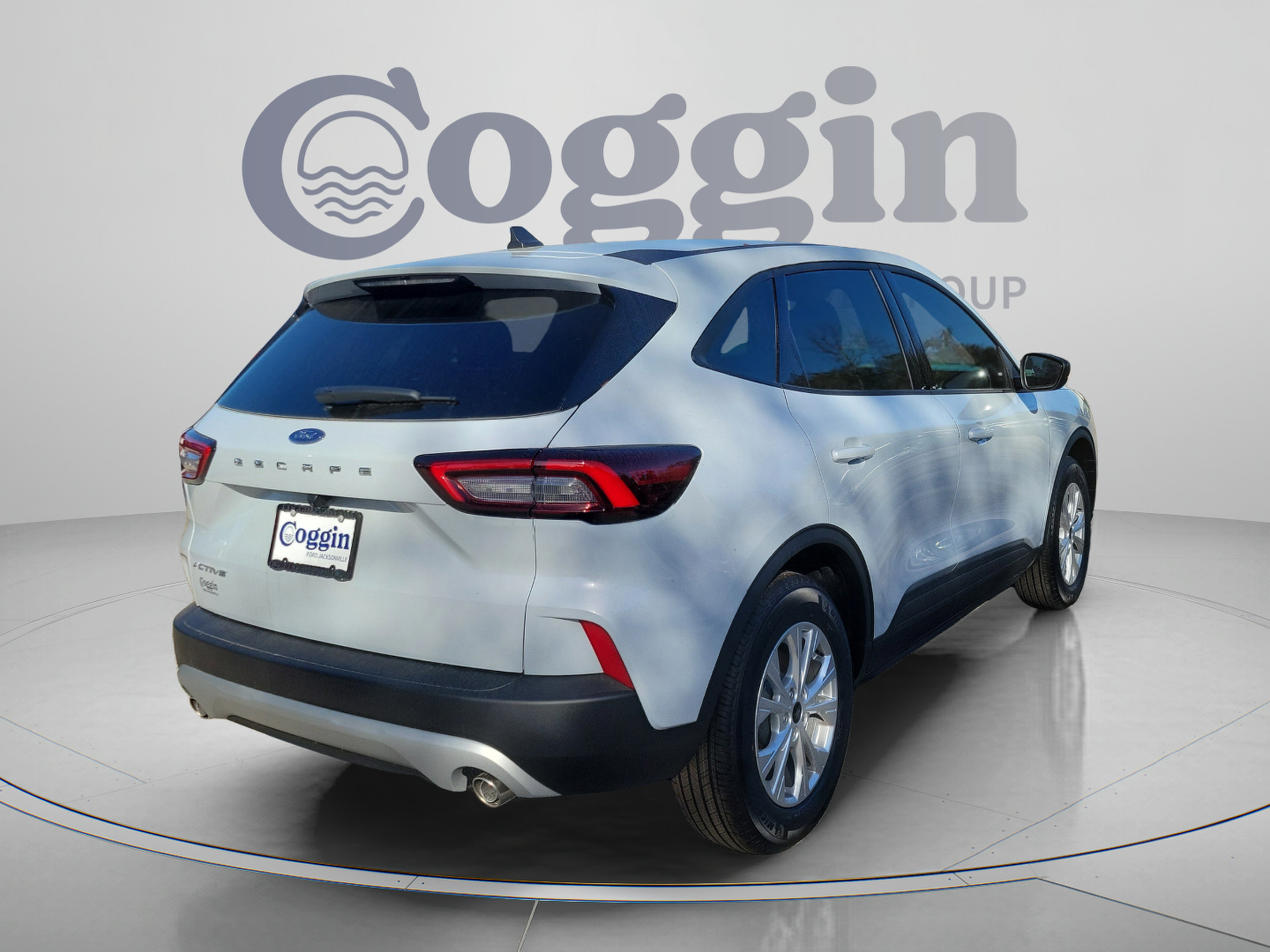 New 2026 Ford Escape Active w/ Cold Weather Package FWD image 4