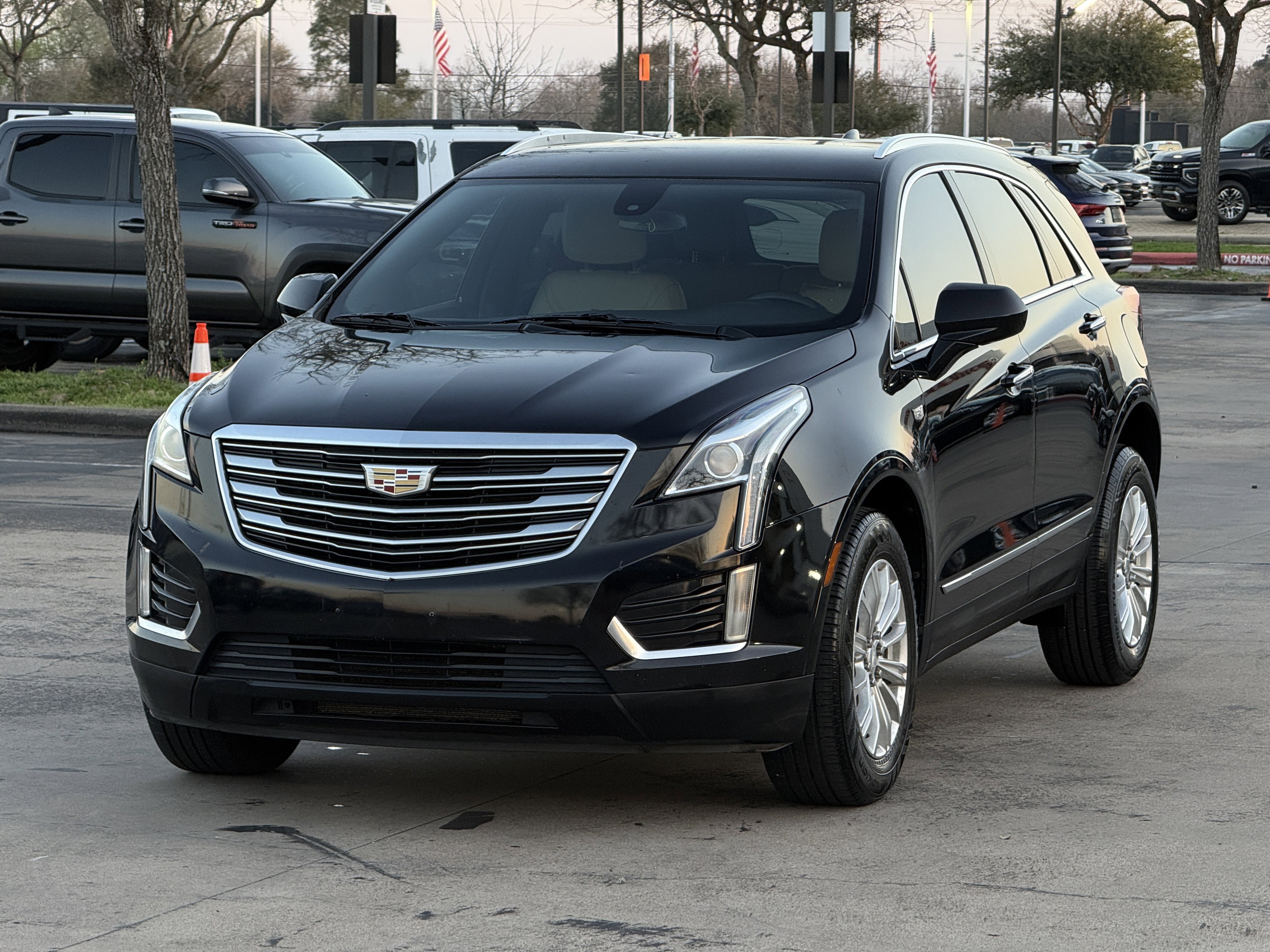 Used 2018 Cadillac XT5 FWD image 5