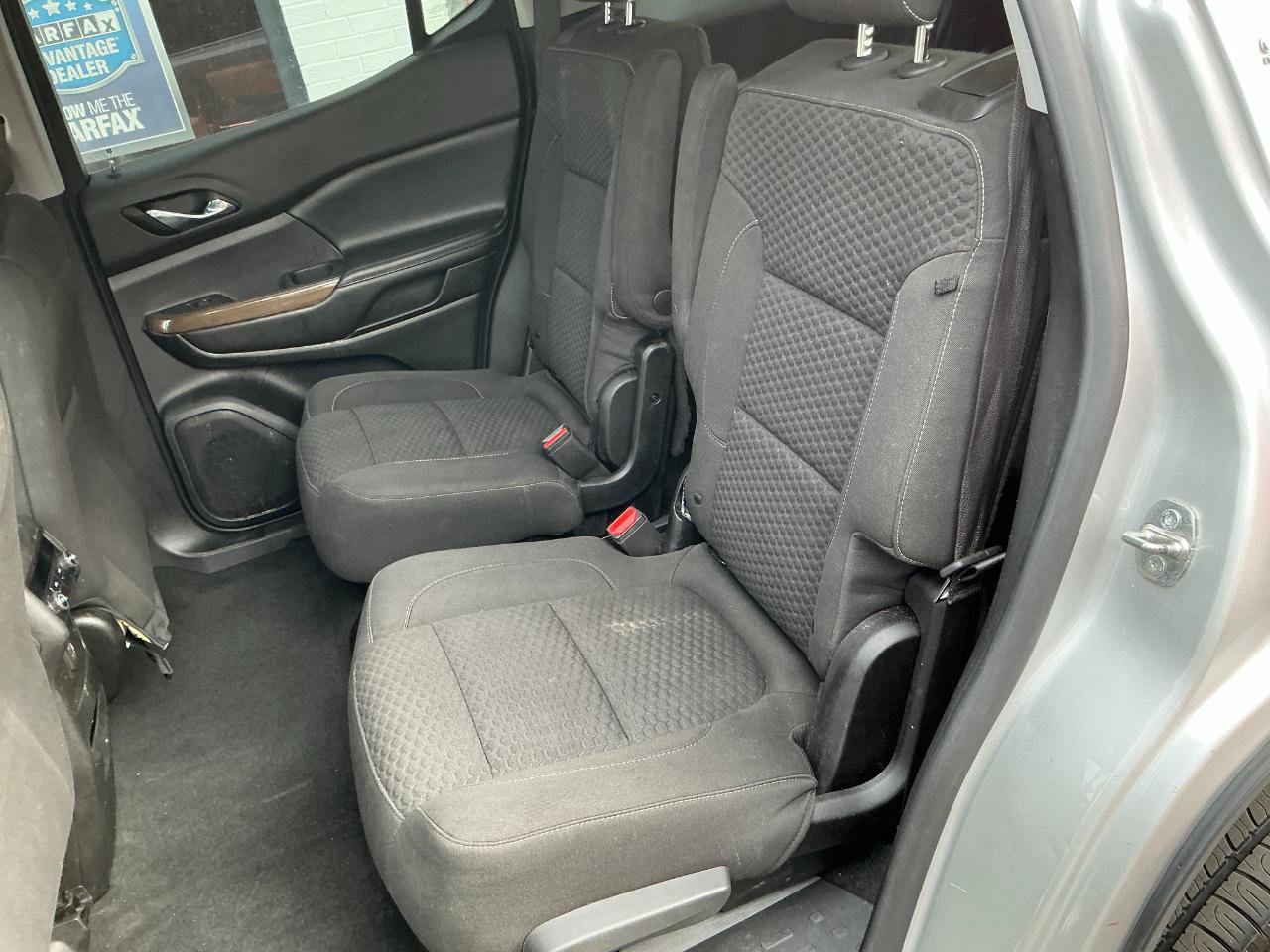 Used 2019 GMC Acadia SLE w/ LPO, Floor Liner Package FWD image 17