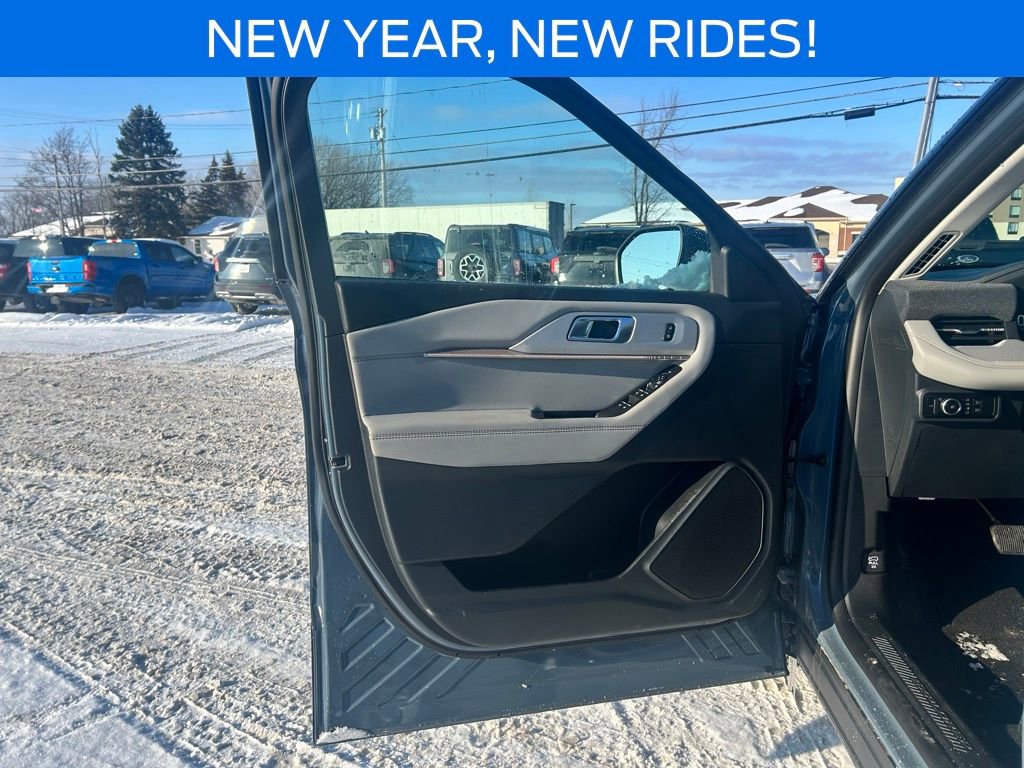 New 2026 Ford Explorer Active w/ Active Comfort Package image 11