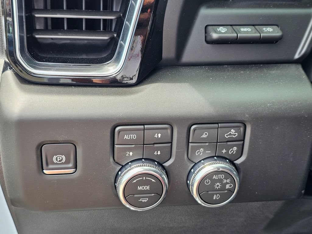 New 2026 GMC Sierra 1500 Denali w/ Denali Reserve Package AWD/4WD image 24