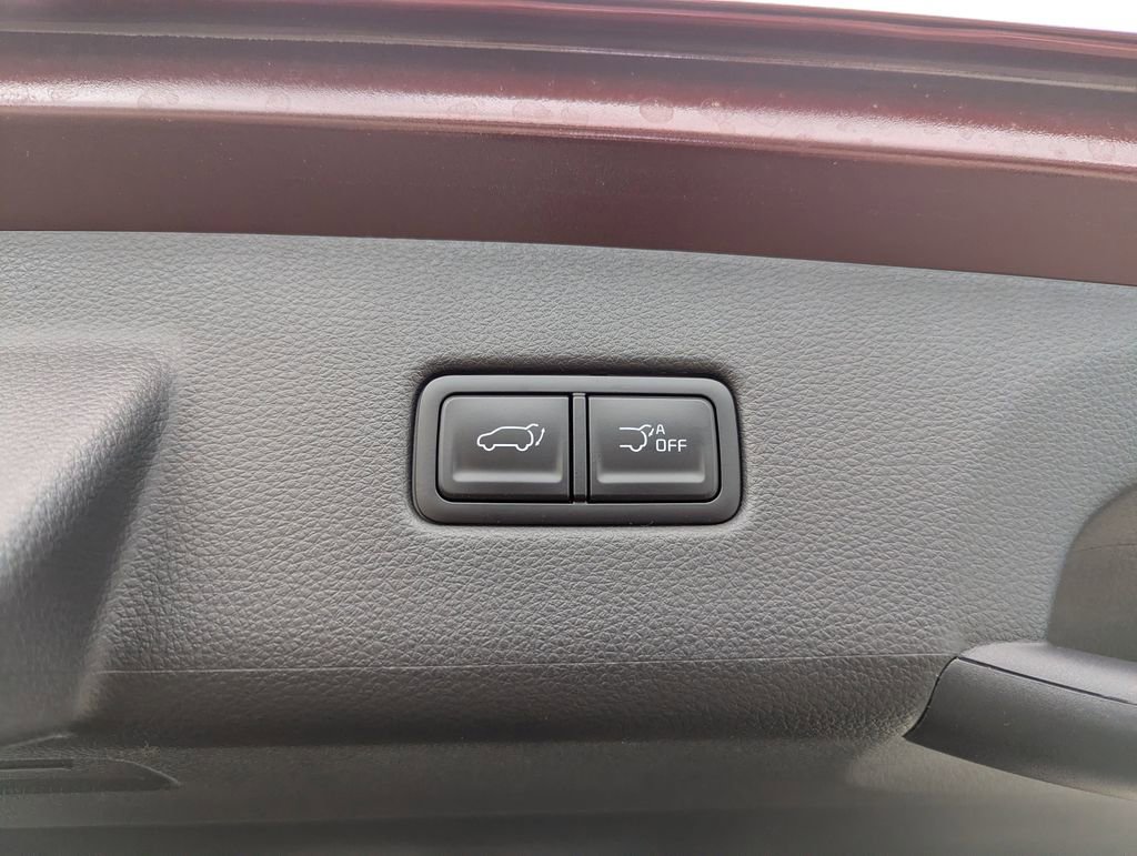 New 2026 Kia Carnival EX FWD image 11