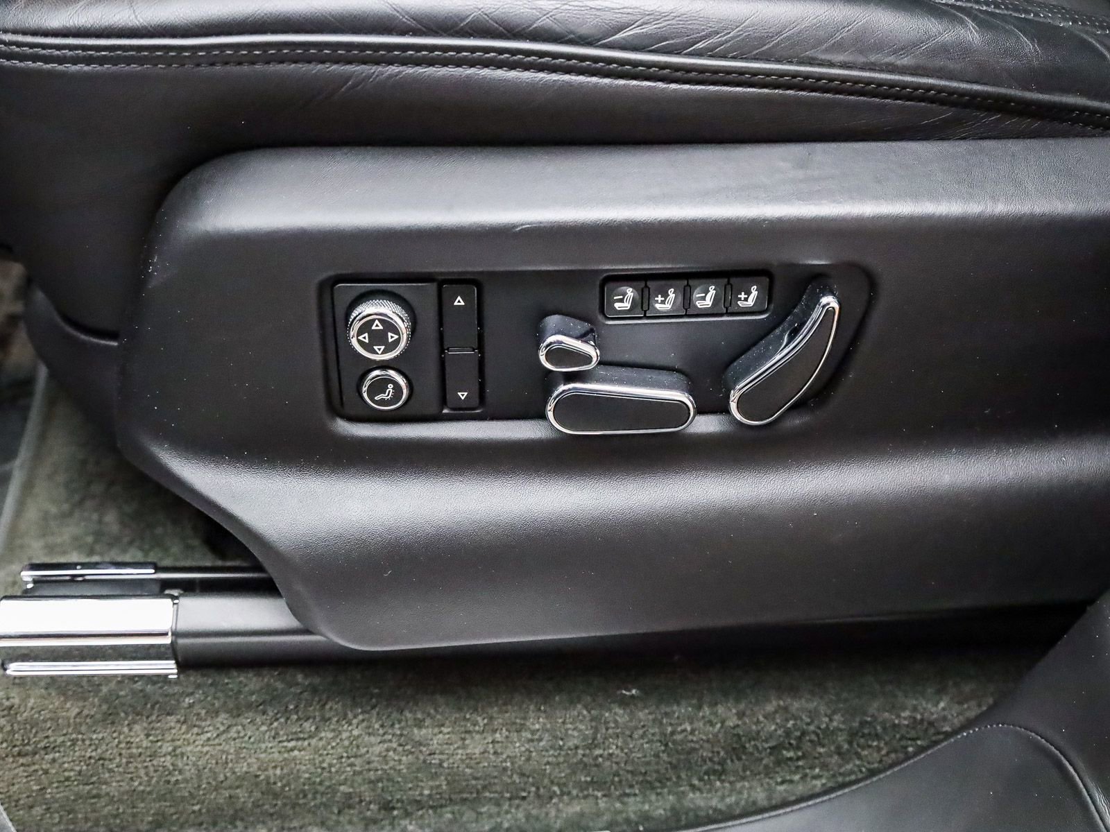 Used 2021 Bentley Bentayga image 20