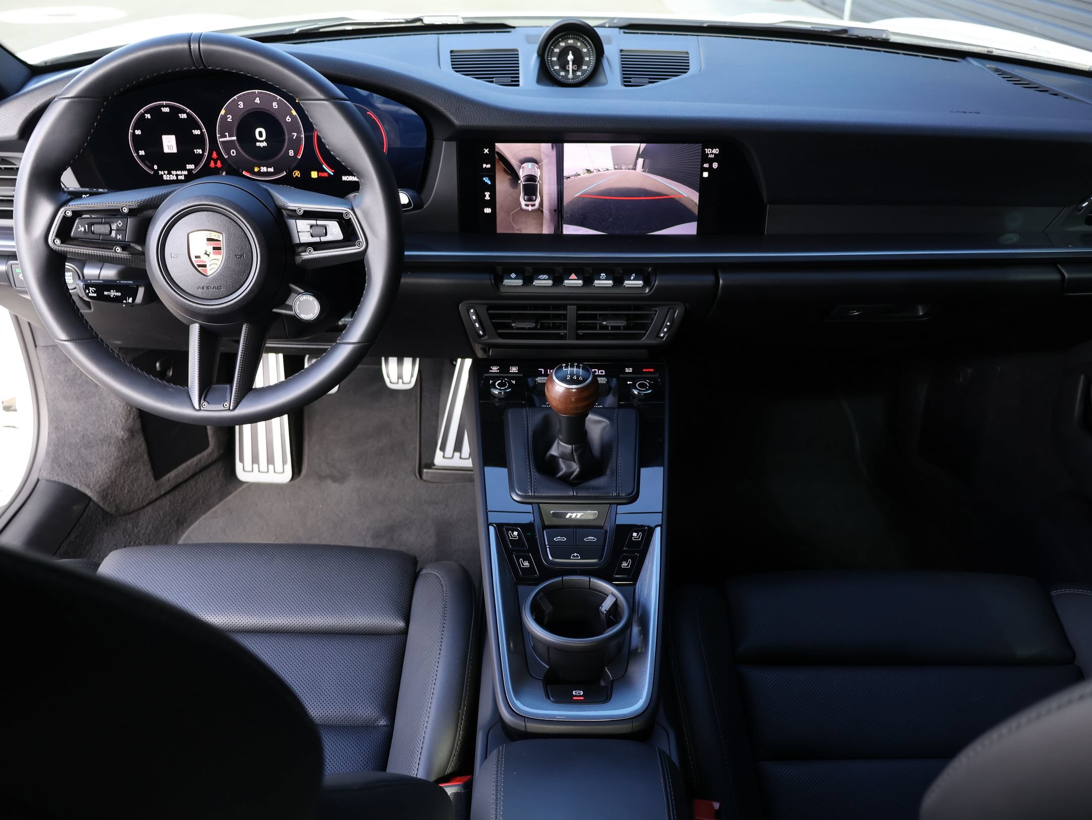 Certified 2025 Porsche 911 Carrera T RWD image 31